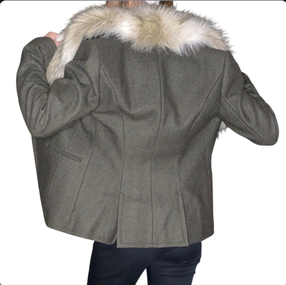 Loft Ann Taylor Blazer with faux fur removable collar wool blend jacket size 10p - Picture 3 of 16
